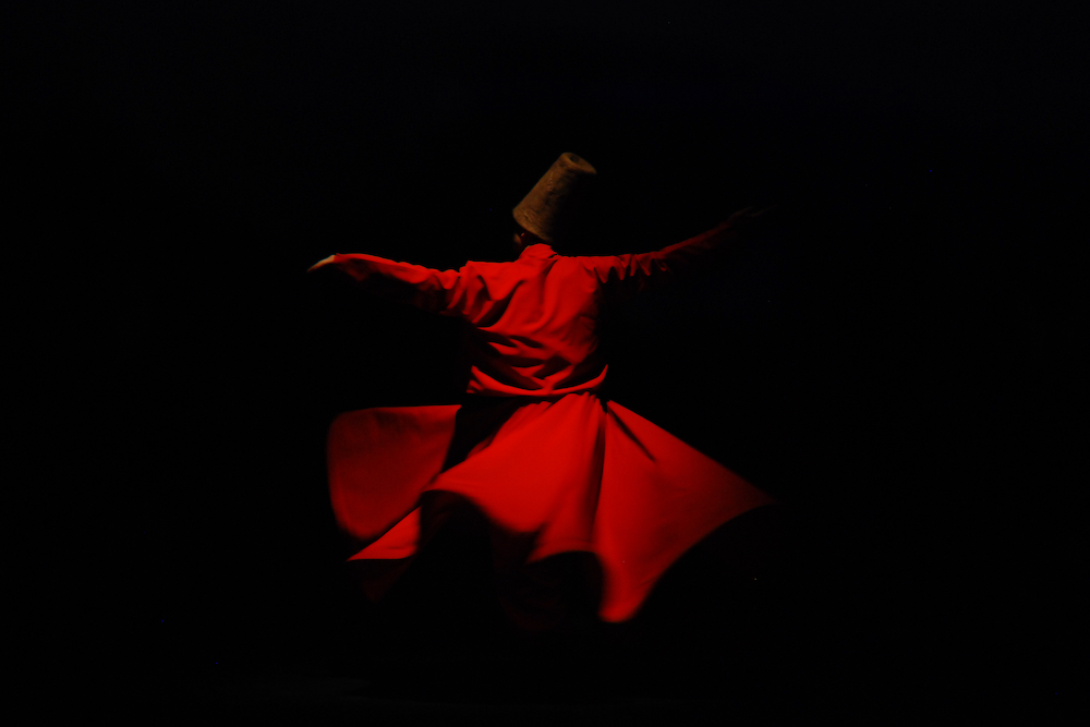 MISTICO SUFI CHE DANZA