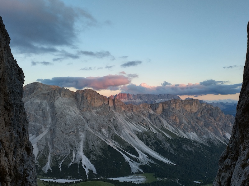 VISTA SERALE DELLE DOLOMITI: la montagna dona lezioni