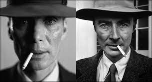 la foto di Oppenheimer con sigaretta e cappello e di fianco la foto di Cillian Murphy l'attore che lo interpreta